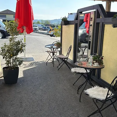 Sorinas Home - Comfortable Apartment Near Graz - Free Parking *