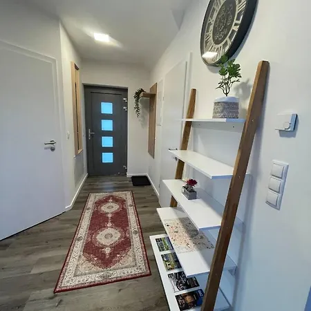 Sorinas Home - Comfortable Apartment Near Graz - Free Parking Wagersbach